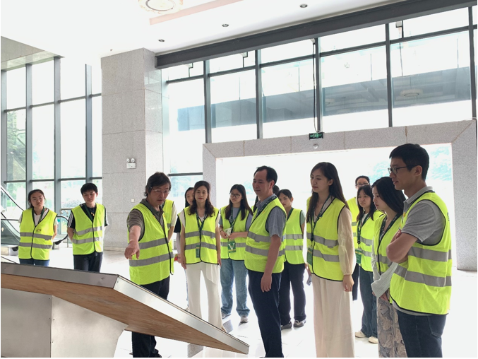 食品科学学院师生赴嘉士伯中国开展访企拓岗活动，深化校企合作与教育咨询